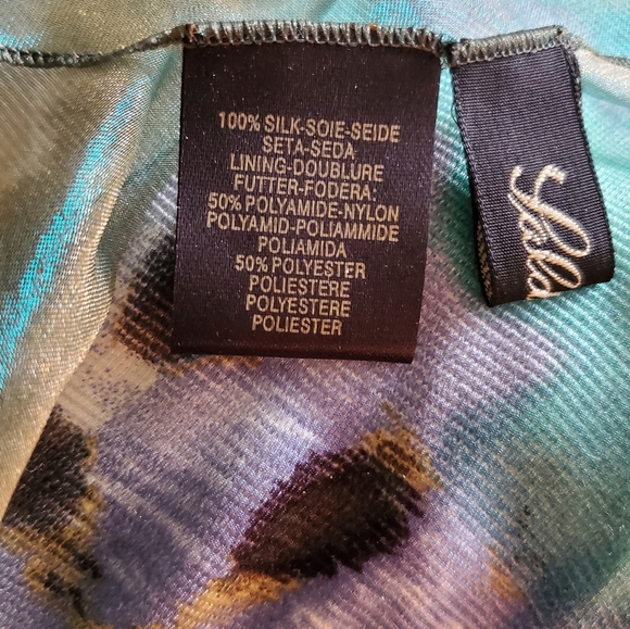 Scarf - Picture 2 of 2